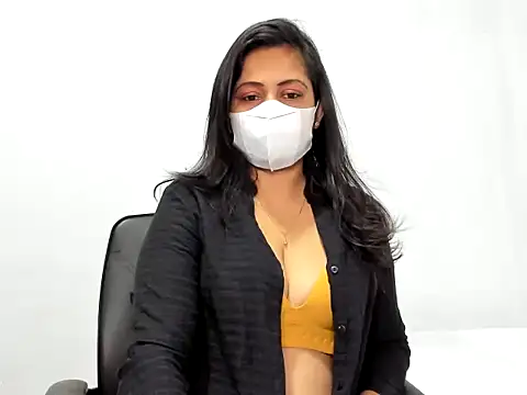 Crazy Cat1995 online show from 21, 11, 2025