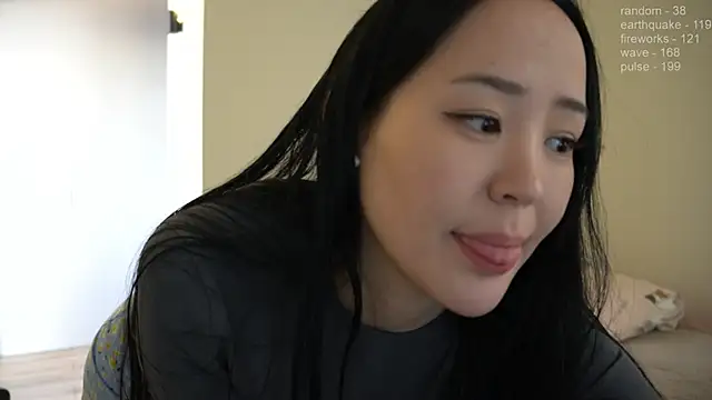 Snapshot of _JiKey_ chatting on 5, 12, 2024  JiKey  online show from 5, 12, 2024