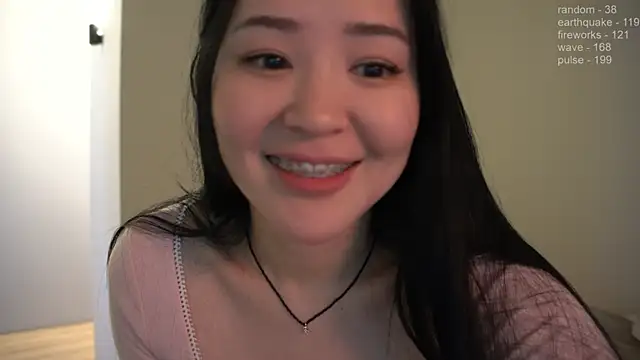 Snapshot of _JiKey_ chatting on 15, 12, 2024  JiKey  online show from 15, 12, 2024