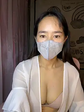 TiNa 04 online show from 3, 10, 2025