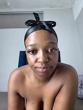 Snapshot of Pinkdollyg chatting on 19, 2, 2026 Pinkdollyg online show from 19, 2, 2026