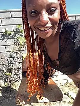 Snapshot of LonelyQueenxx25 chatting on 15, 6, 2026 LonelyQueenxx25 online show from 15, 6, 2026