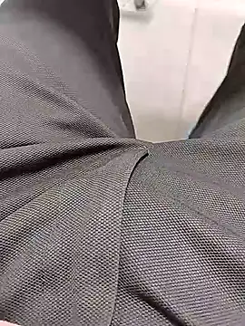 themasklover online show from 25, 2, 2026