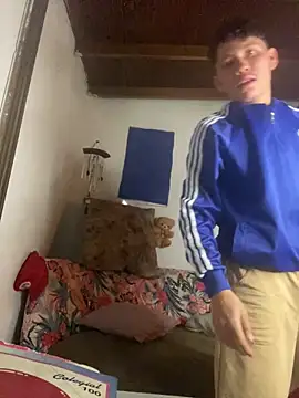 Snapshot of elfernh chatting on 9, 10, 2025 elfernh online show from 9, 10, 2025