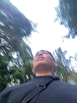 Snapshot of elfernh chatting on 13, 10, 2025 elfernh online show from 13, 10, 2025