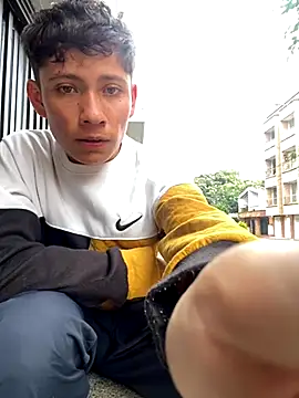 Snapshot of elfernh chatting on 1, 11, 2025 elfernh online show from 1, 11, 2025