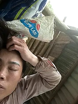 Snapshot of CoMay003 chatting on 4, 4, 2026 CoMay003 online show from 4, 4, 2026