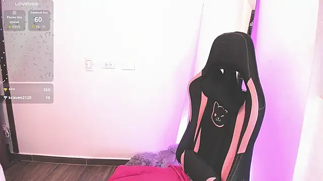 samiacooper25 online show from 13, 9, 2025