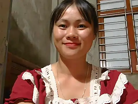 Snapshot of Sisi_dy01 chatting on 28, 9, 2025 Sisi dy01 online show from 28, 9, 2025