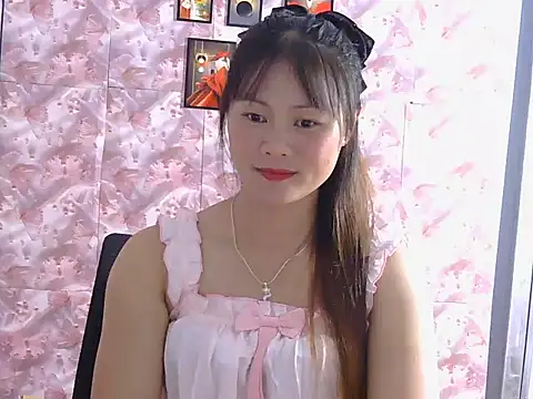 Snapshot of Sisi_dy01 chatting on 25, 10, 2025 Sisi dy01 online show from 25, 10, 2025