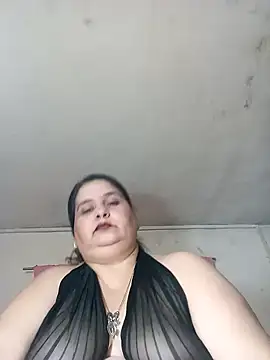 Ayma1983 online show from 3, 10, 2025