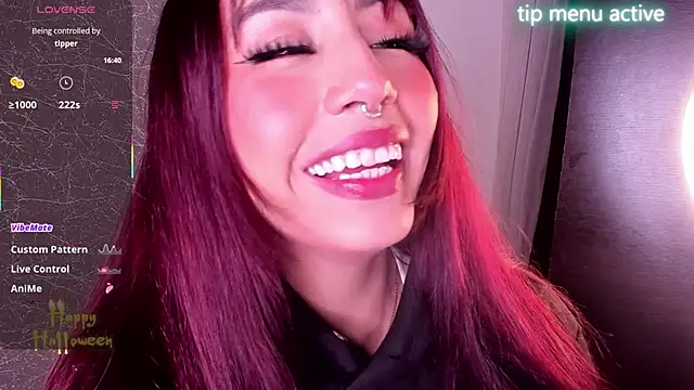 Miss Charlottet online show from 9, 10, 2025