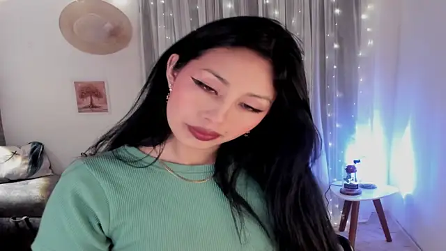 Miss Charlottet online show from 28, 11, 2025