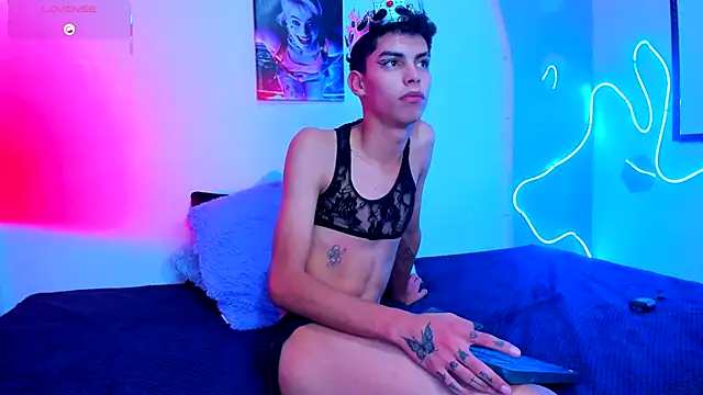 Room 69x online show from 25, 9, 2025