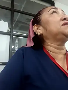 linda luna29 online show from 6, 1, 2026