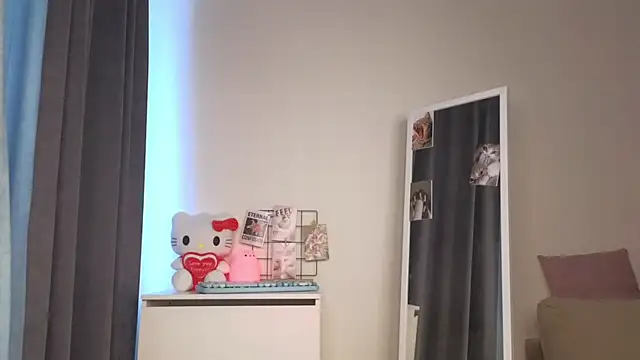 roxydolll online show from 22, 6, 2026