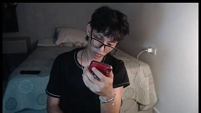 Snapshot of sung_yol chatting on 10, 9, 2025 sung yol online show from 10, 9, 2025