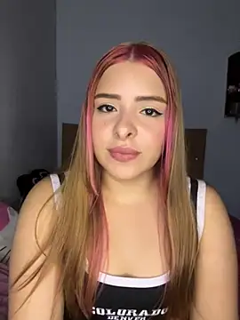 Snapshot of Nahomy_cm chatting on 23, 7, 2026 Nahomy cm online show from 23, 7, 2026