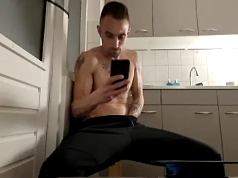 kompiee online show from 15, 12, 2025