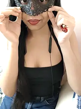 KARISHMA-STRIP online show from 8, 10, 2025