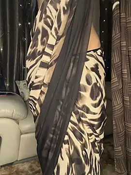 KARISHMA-STRIP online show from 16, 1, 2026