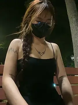   BabyShowPublic   online show from 12, 4, 2026