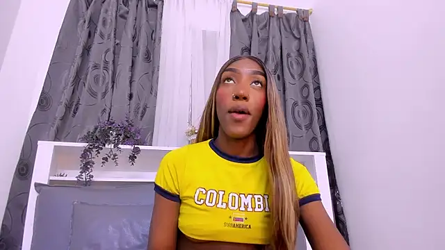 Snapshot of Mistt_Mia chatting on 5, 1, 2026 Mistt Mia online show from 5, 1, 2026