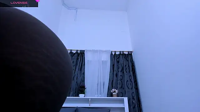 Snapshot of Mistt_Mia chatting on 6, 2, 2026 Mistt Mia online show from 6, 2, 2026