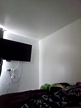 lunnaa  online show from 10, 9, 2025