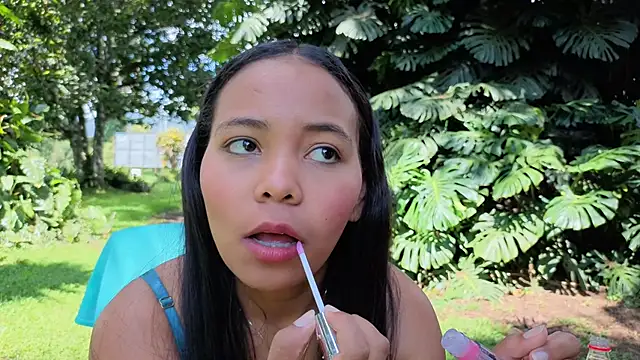 Snapshot of SophiaGuzman chatting on 11, 2, 2026 SophiaGuzman online show from 11, 2, 2026