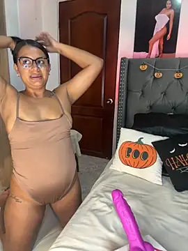 ema zoe online show from 28, 10, 2025