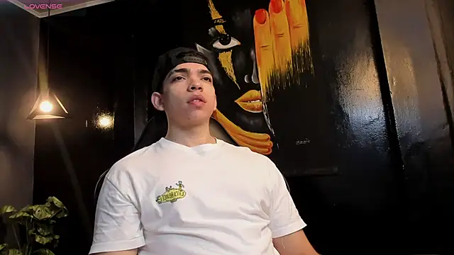 Eryonbradley online show from 3, 11, 2025