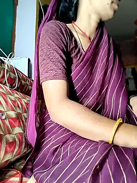 Snapshot of Sonam_pandeyji chatting on 28, 4, 2026 Sonam pandeyji online show from 28, 4, 2026