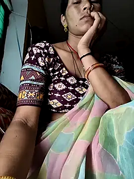 Snapshot of Sonam_pandeyji chatting on 6, 5, 2026 Sonam pandeyji online show from 6, 5, 2026