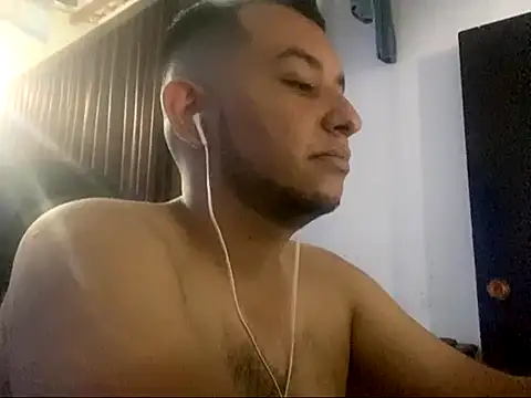Snapshot of SexIngenieur chatting on 3, 10, 2025 SexIngenieur online show from 3, 10, 2025