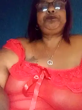 Snapshot of mileesha chatting on 6, 7, 2026 mileesha online show from 6, 7, 2026