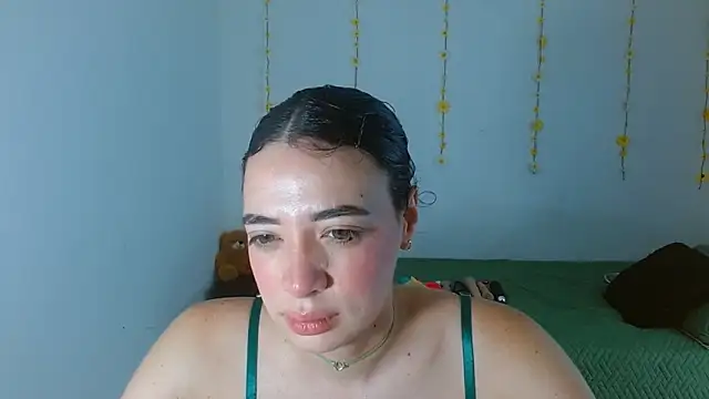 Snapshot of sajecrismaa chatting on 21, 12, 2025 sajecrismaa online show from 21, 12, 2025