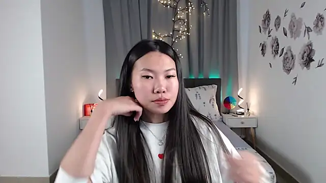 LunaPurrr online show from 17, 9, 2025