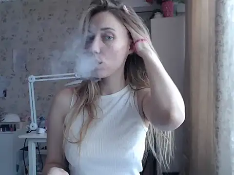 LollaxBunny online show from 8, 3, 2026