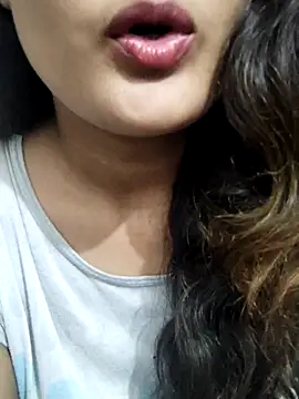 Cute pinkii online show from 6, 11, 2025