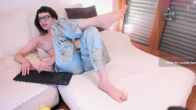 JaneLyrne online show from 4, 3, 2026