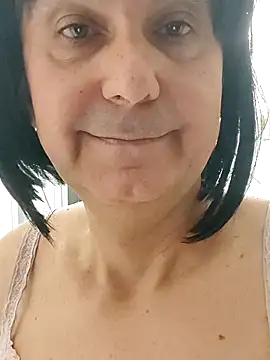 Emily de Carla online show from 6, 10, 2025