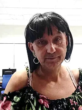 Emily de Carla online show from 8, 10, 2025