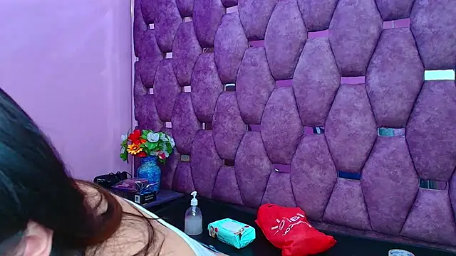 Snapshot of miaharvey_69 chatting on 15, 12, 2025 miaharvey 69 online show from 15, 12, 2025