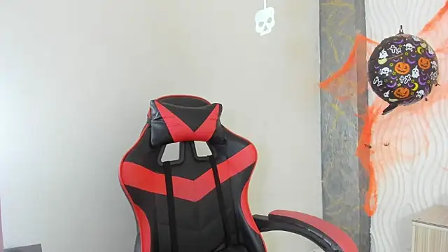 Raven Rouge  online show from 30, 10, 2025