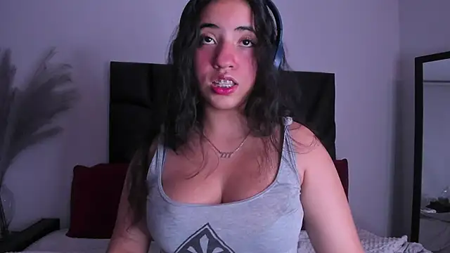 Snapshot of Nicol_Chang chatting on 11, 9, 2025 Nicol Chang online show from 11, 9, 2025