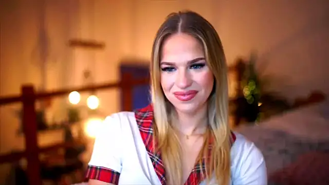 Snapshot of Emilyvanroessel chatting on 2, 11, 2025 Emilyvanroessel online show from 2, 11, 2025