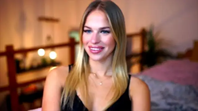 Emilyvanroessel online show from 23, 11, 2025