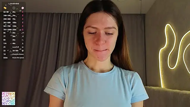 MinaMancilla online show from 4, 10, 2025