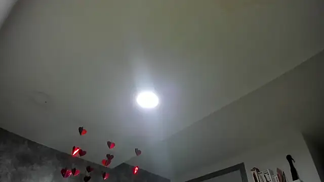 crystaldarliing online show from 18, 2, 2026